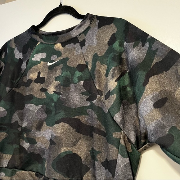 Nike | Camo Sweatshirt - Picture 3 of 13